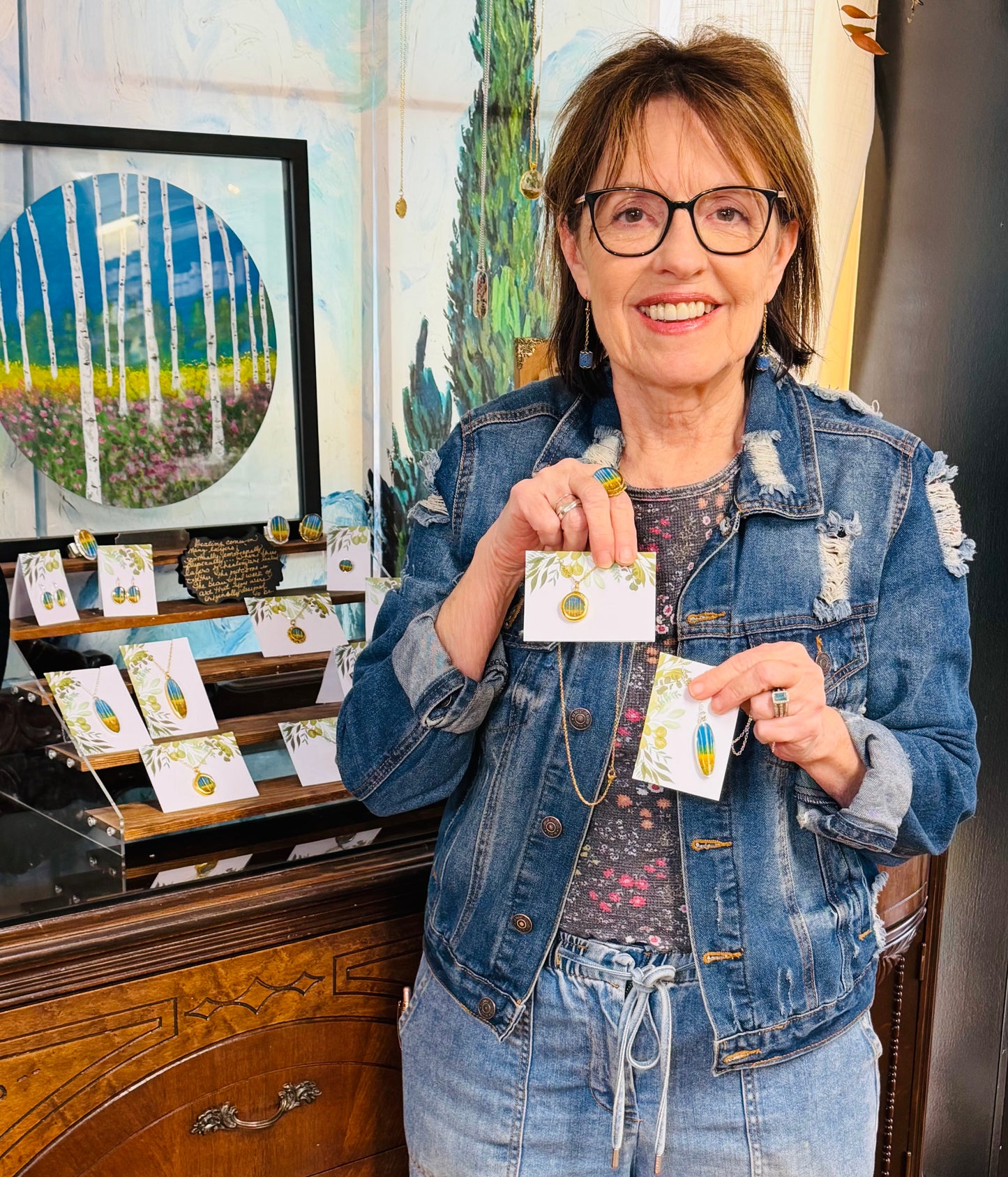 Layers Of Healing Necklace - Crest Antique Gold