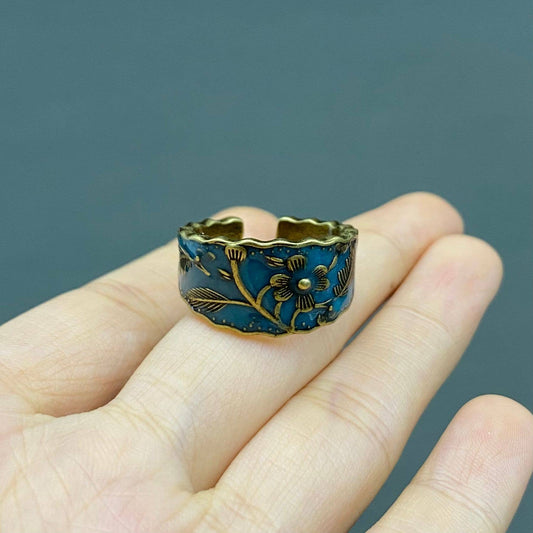 Vintage Foliage Flower Enamel Bronze Ring