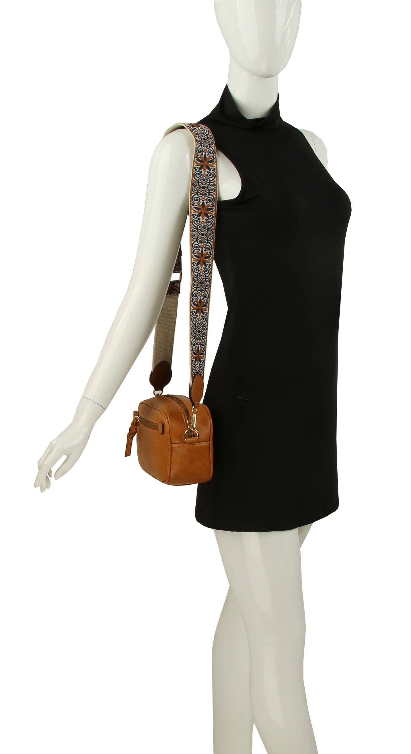 Boho Guitar Strap Women's Crossbody Bag: Brown