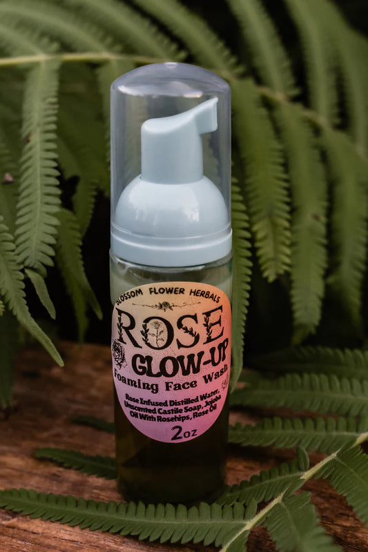 Rose Glow-up Foaming Face Wash