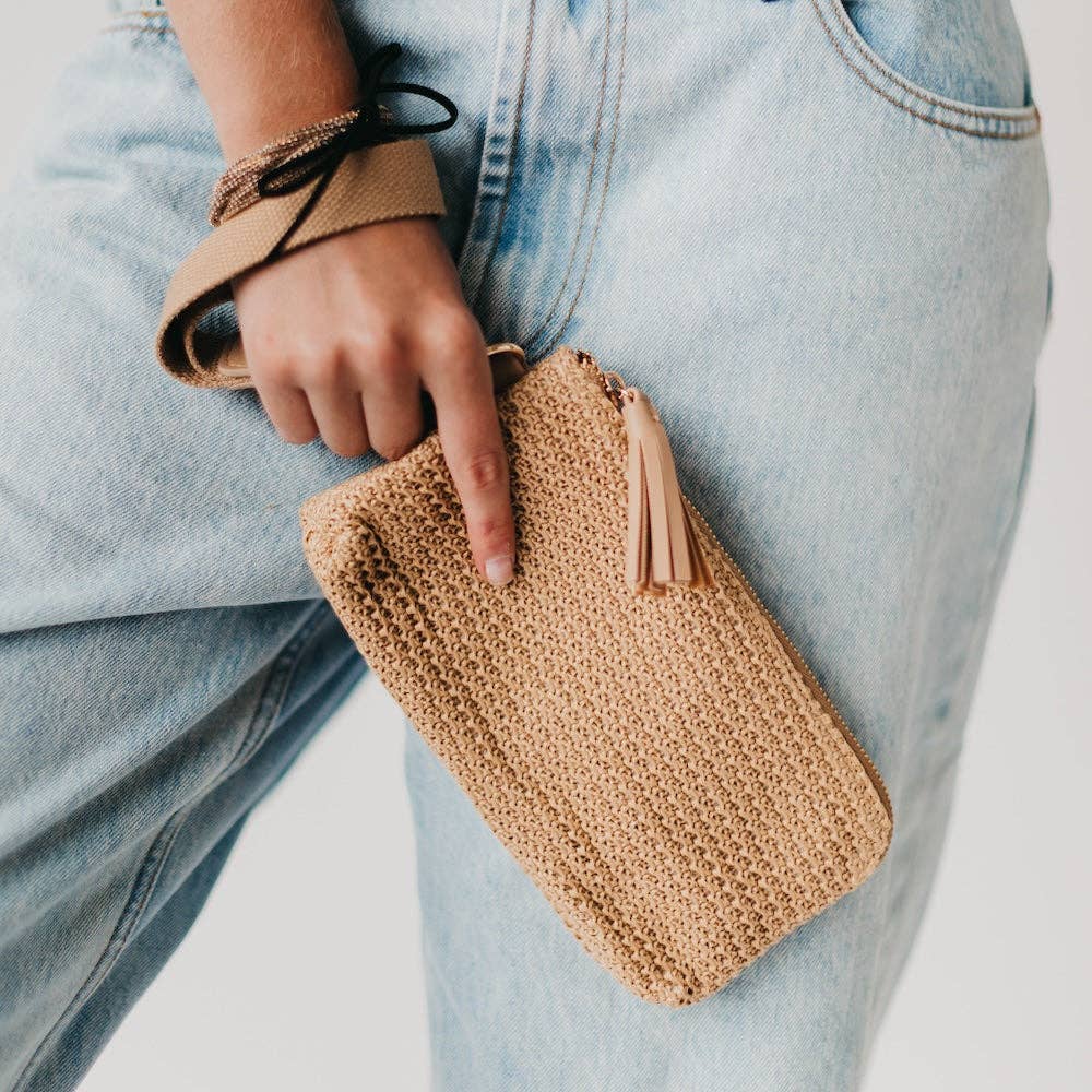 Rome Raffia Clutch Card Wallet Wristlet: Tan