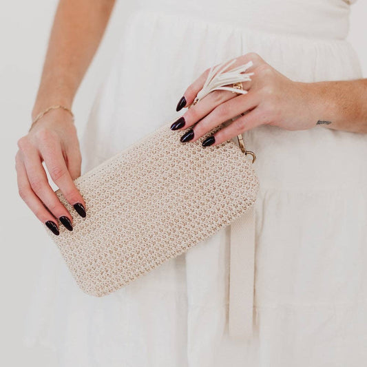 Rome Raffia Clutch Card Wallet Wristlet: Cream