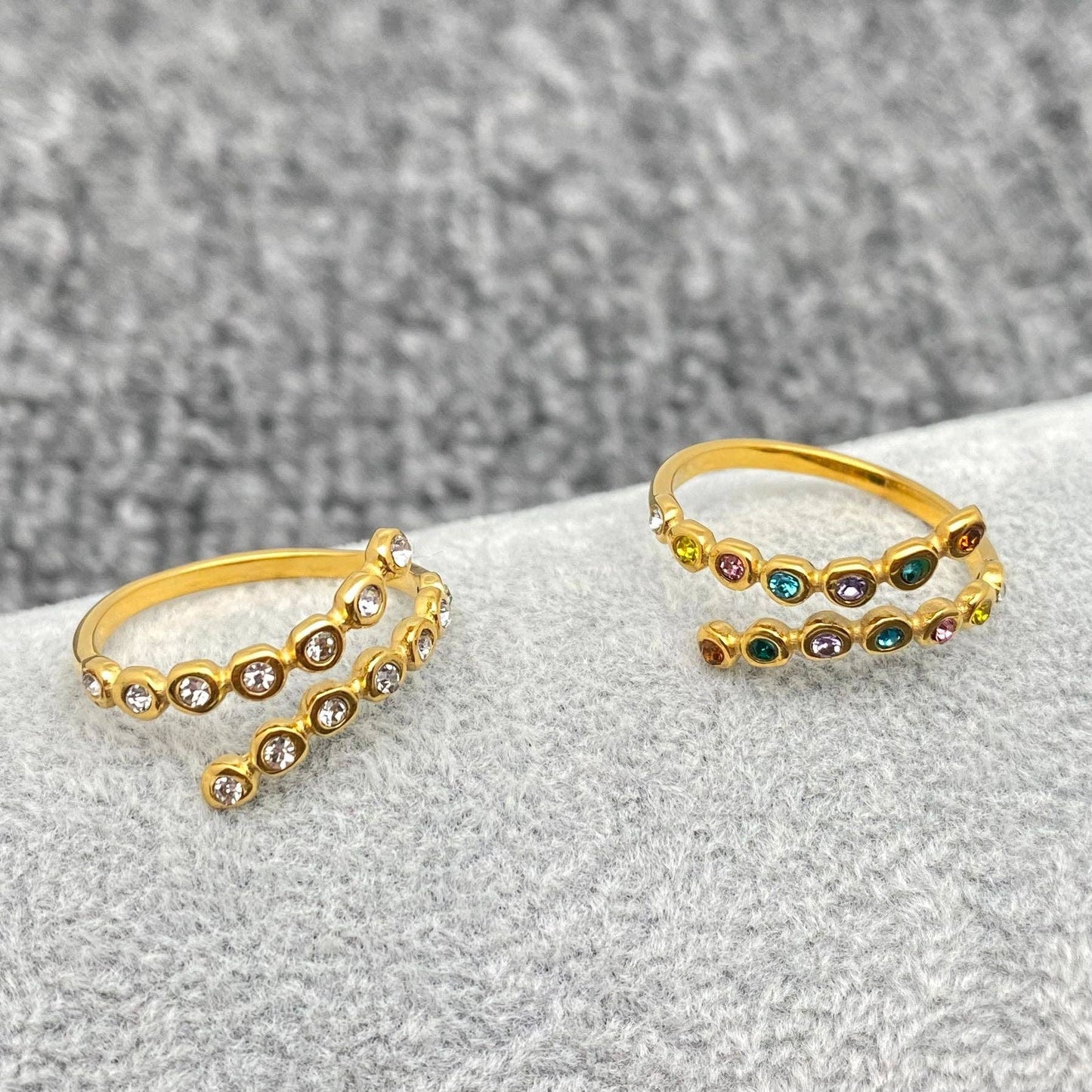 FGS - Cubic Zirconia 18K Gold Plated Octopus Tentacles Ring: Colored